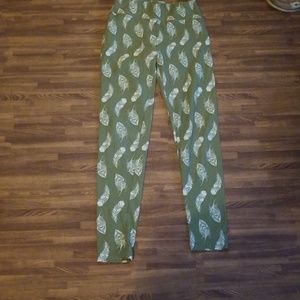 Lularoe leaf leggings
